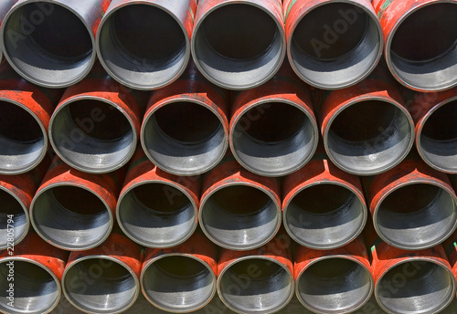 Fotografie Casing pipe ready to be run in the hole on a drilling platform