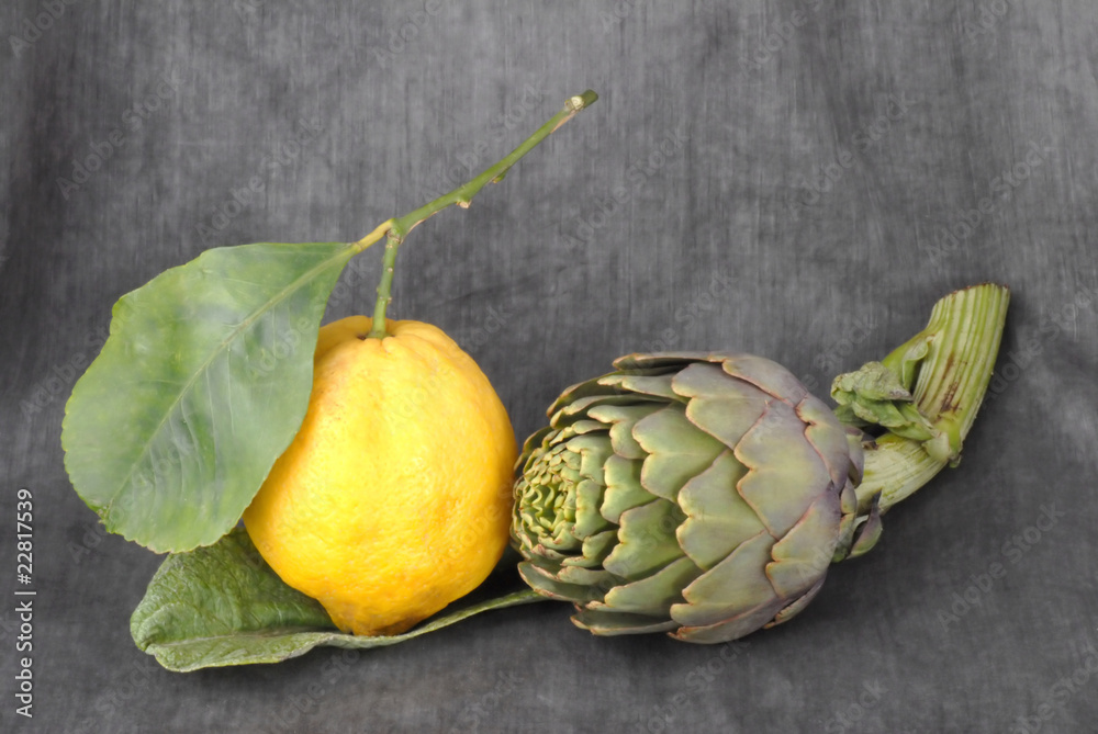 Naklejka premium limoni e carciofi