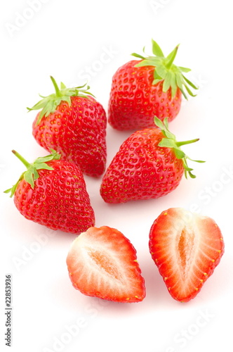 fraise tranchée et quatres fraises