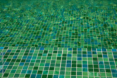 mosaico per piscina photo