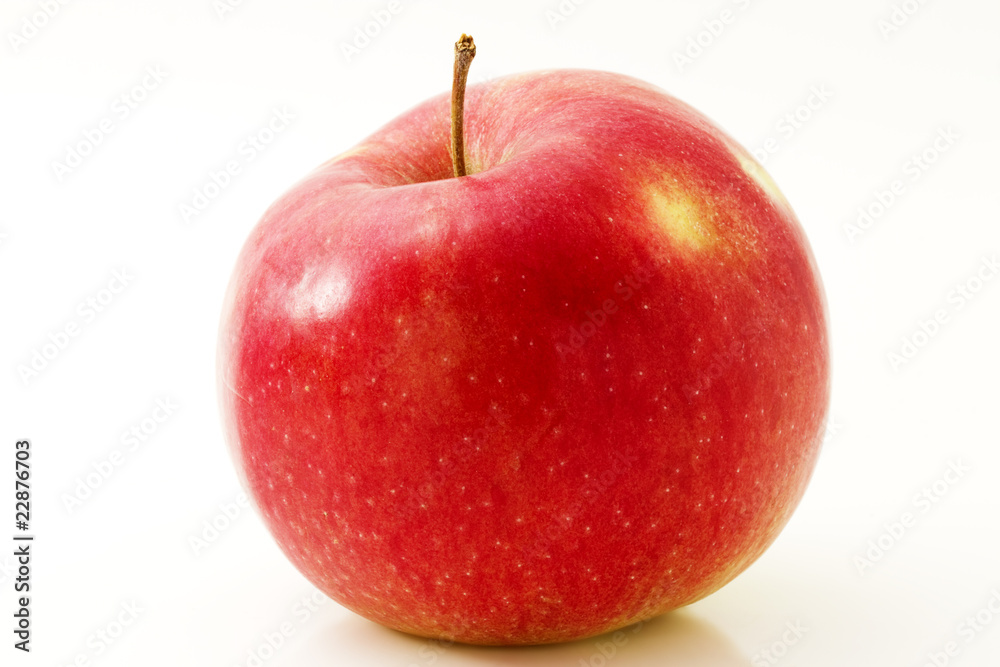 ein roter Apfel vor weißem Hintergrund ein roter Apfel vor weißem Hintergrund