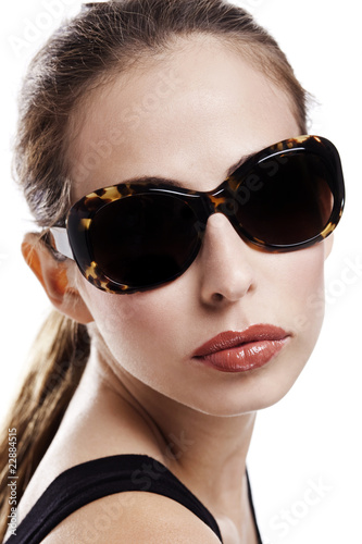 Attrractive fashion woman with sunglasses