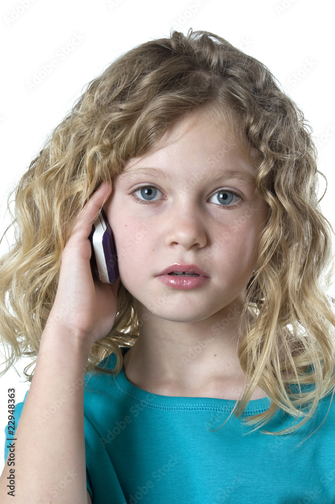 Fototapeta premium Mädchen beim Telefonieren2