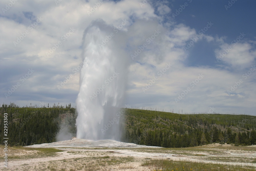 Eruption of the Old faithful geyser Eruption of the Old faithful geyser