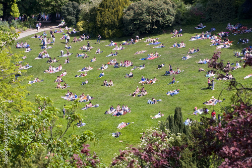 Buttes Chaumont, Paris, France photo