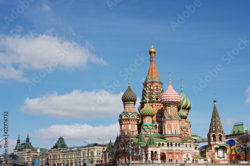 Church of the Protection of the Virgin  in Moscow © Galina