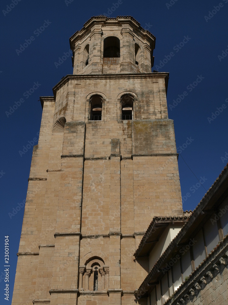 Torre barroca de la colegiata de Toro (Zamora)