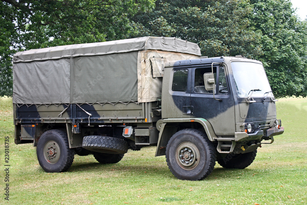 Obraz premium A Heavy Duty Military Army Transport Vehicle Lorry.