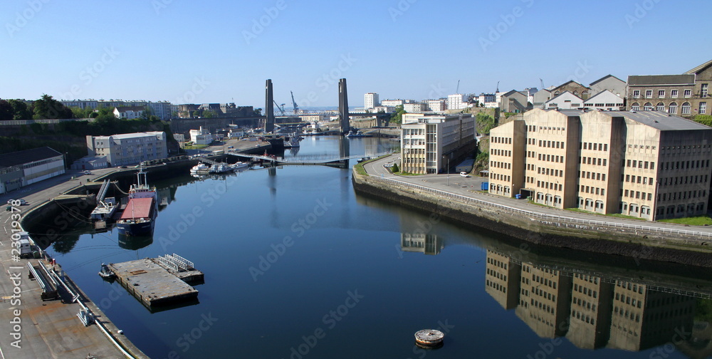 Arsenal de Brest et le pont de Recouvrance,bretagne