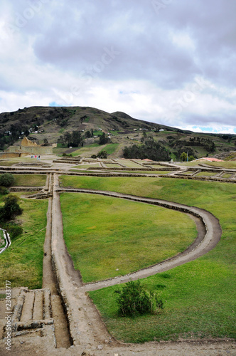 Ruinas de Ingapirca photo