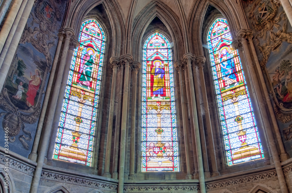 vitraux - cathédrale de Bayeux