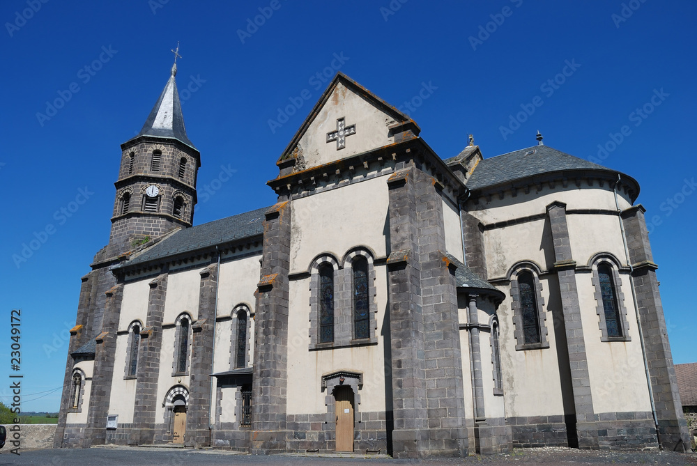 Fototapeta premium Église néo-romane d'Olby (63)
