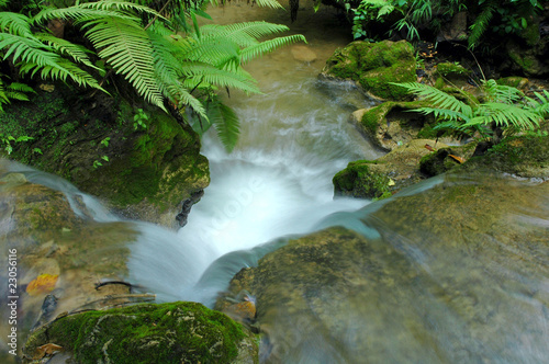 pong nam dang waterfall