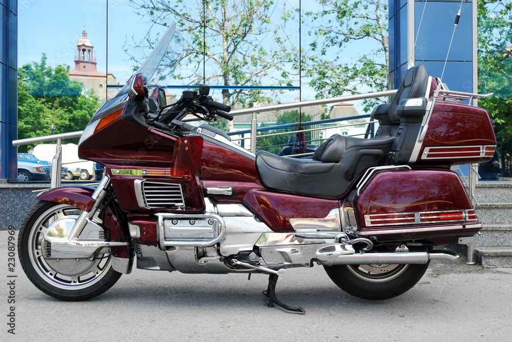 Fototapeta premium long travel motorbike