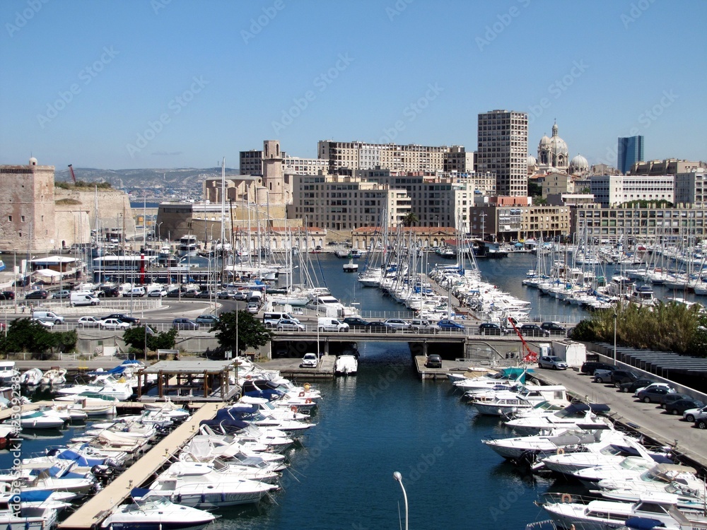 Bassin de carénage et Vieux-port à Marseille