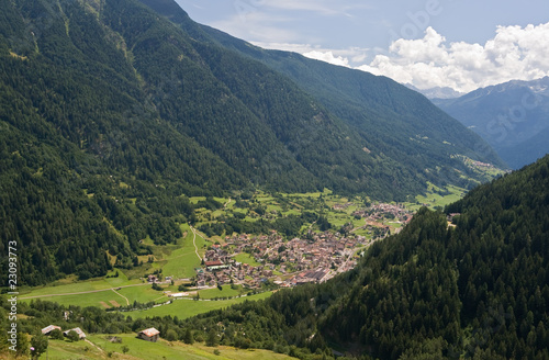 Wallpaper Mural Cogolo, val di Pejo Torontodigital.ca