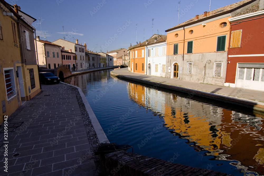 Comacchio. Case colorate Comacchio. Case colorate