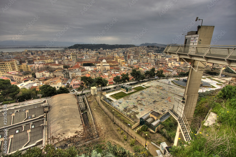 Fototapeta premium Panoramic elevator above the historic town
