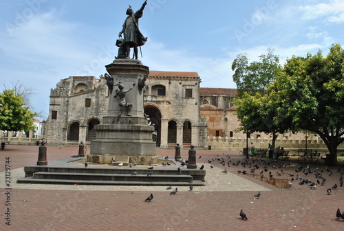 Columbus estatue & cathedral, santo domingo, dominican republic photo