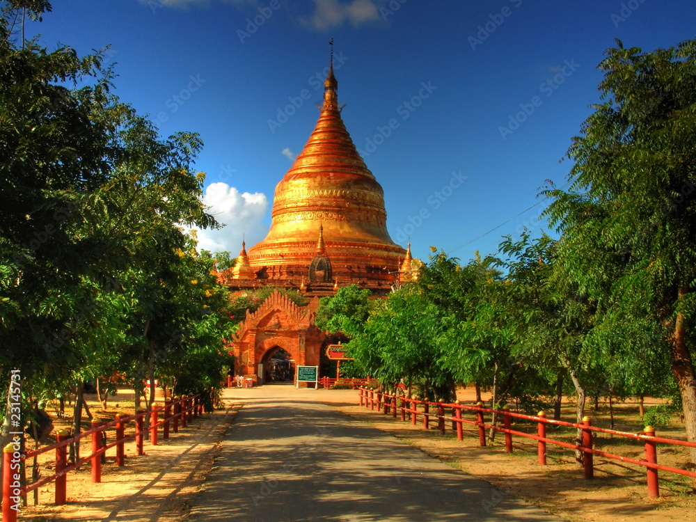Myanmar, Bagan - Dhammayazika Pagoda nb.1