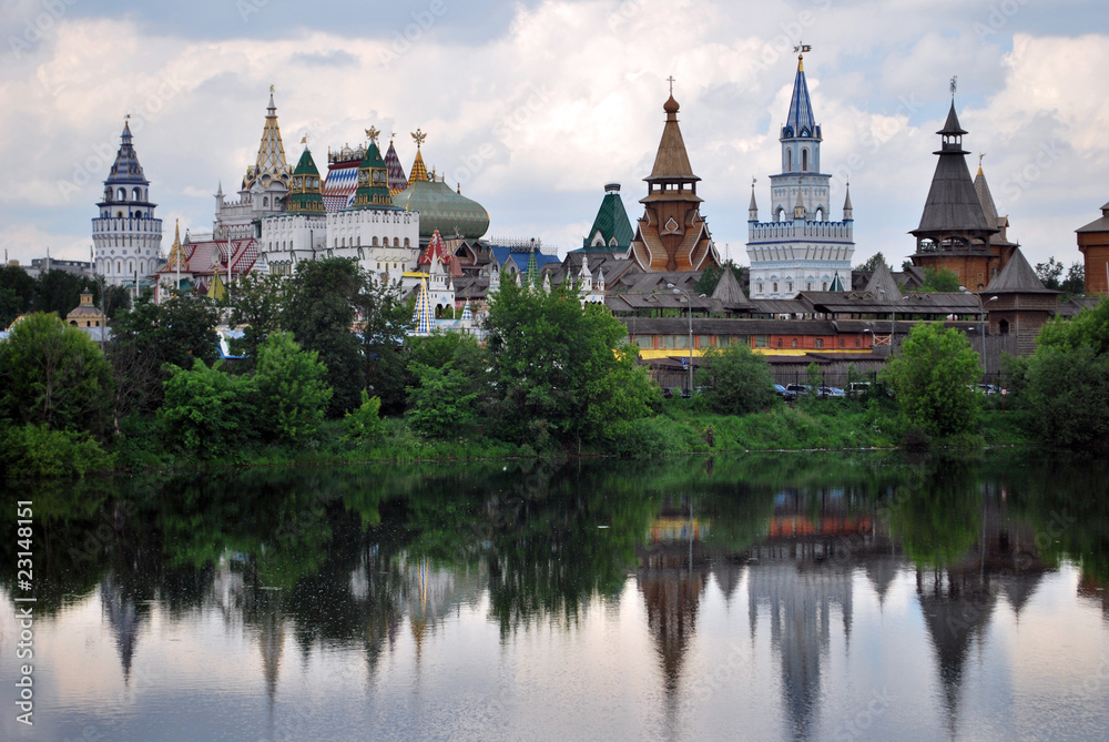 Marché d'Izmailovo à Moscou