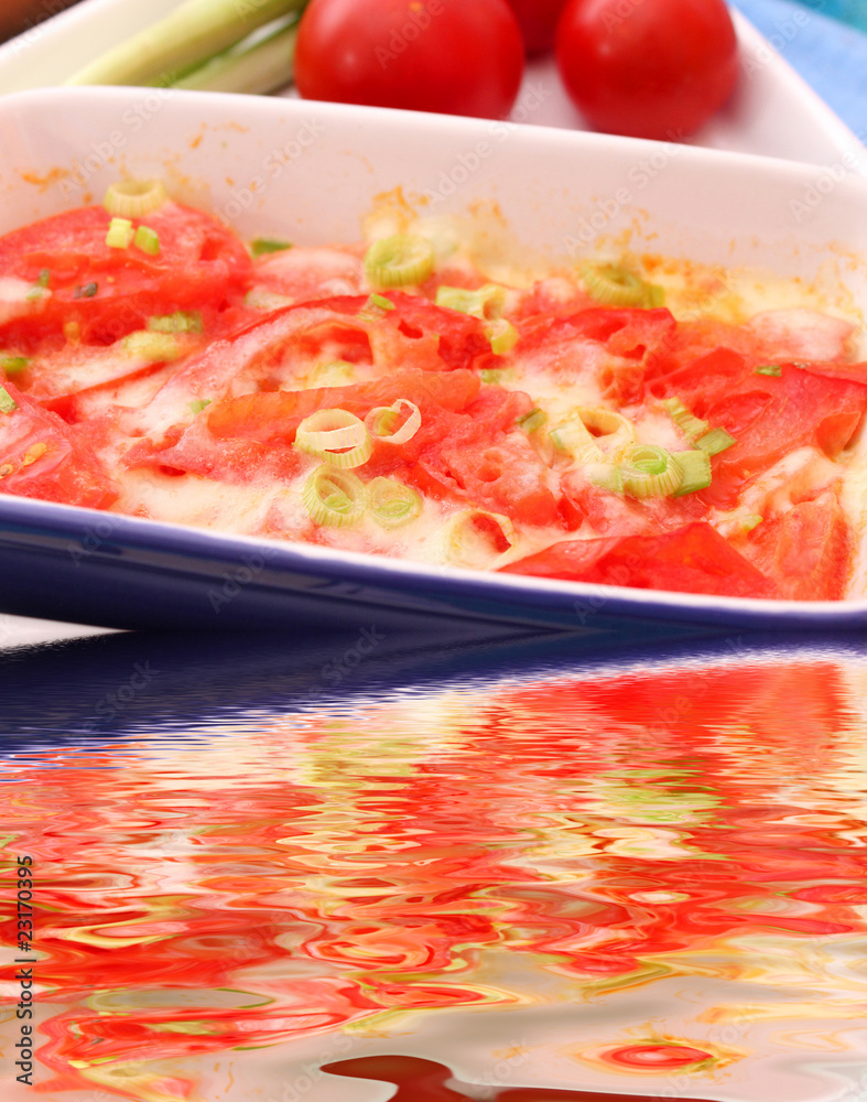 überbackene tomaten Stock Photo | Adobe Stock