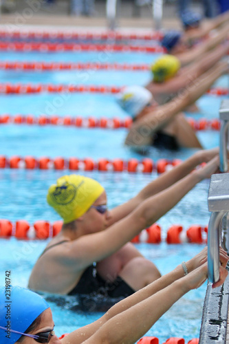 nuotatrici alla partenza