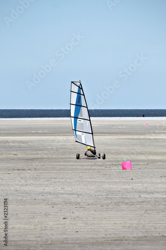 Strandsegler am Nordseestrand