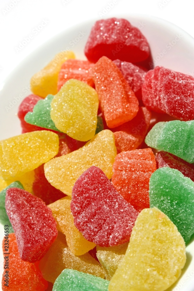 bonbons dans un plat bonbons dans un plat