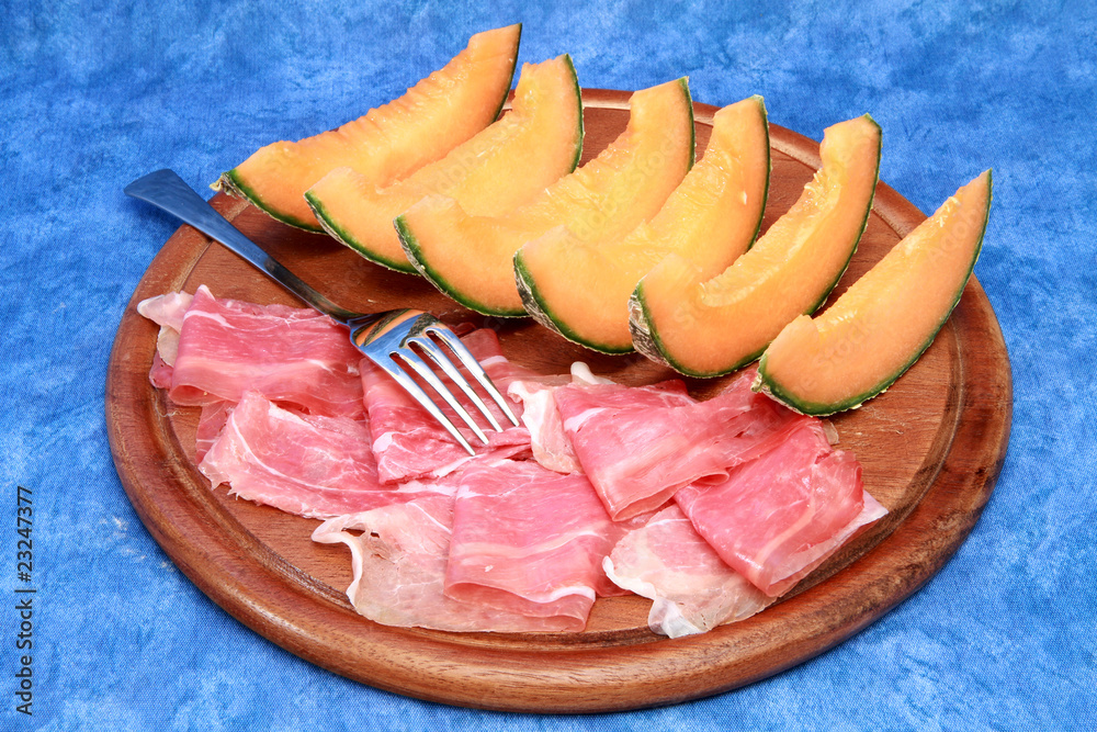 Foto Stock Prosciutto crudo e melone Adobe Stock