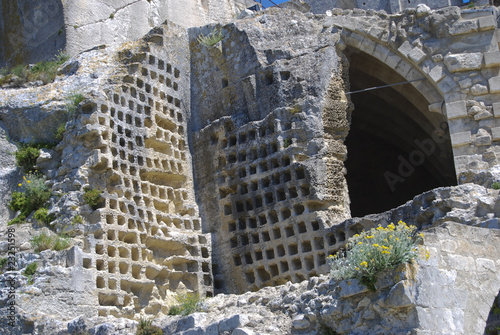Les Baux de Provence : Vestiges du château, le pigeonnier 3