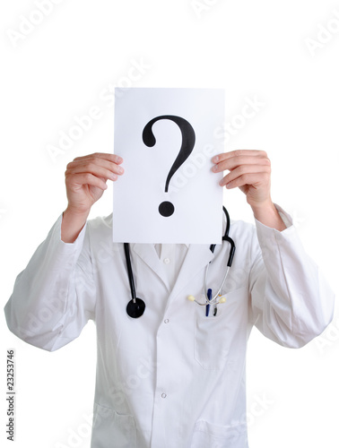 Obraz na płótnie Doktor hält ein Blatt Papier mit Fragezeichen w salonie