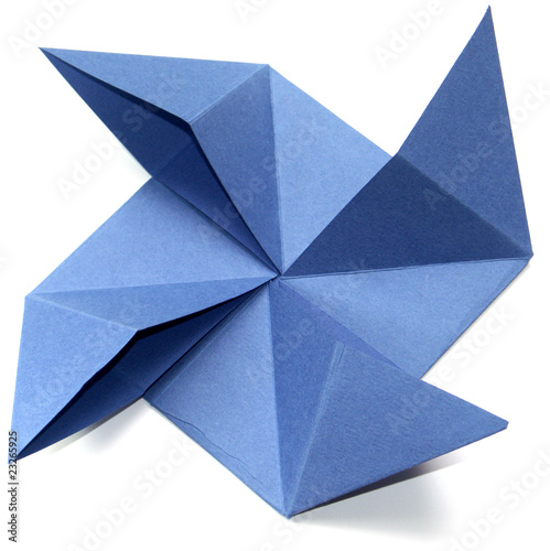 origami, moulin à vent, fond blanc