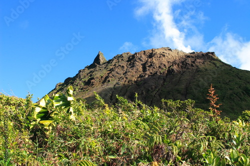 Série volcan : dôme de la soufrière en Guadeloupe.