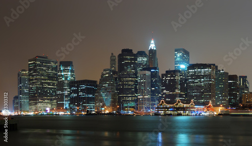NEW YORK CITY MANHATTAN NIGHT SCENE PANORAMA