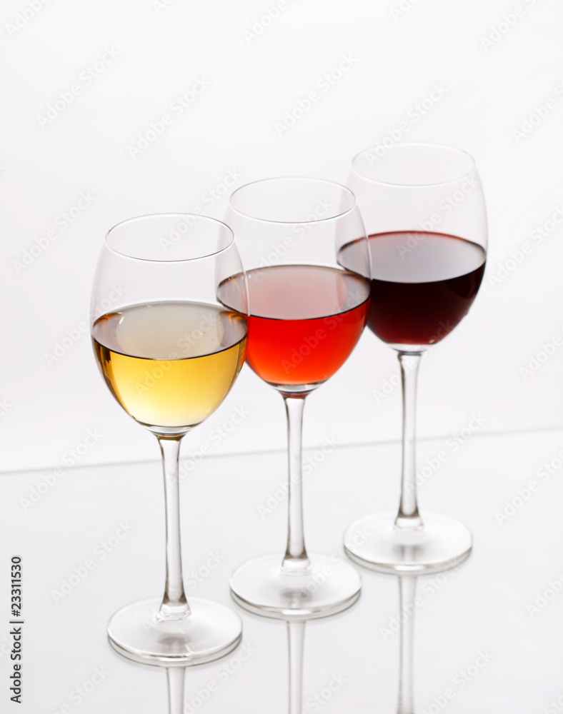 .Three Colors of Wine