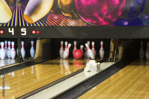 Bowling ball making contact with head pin