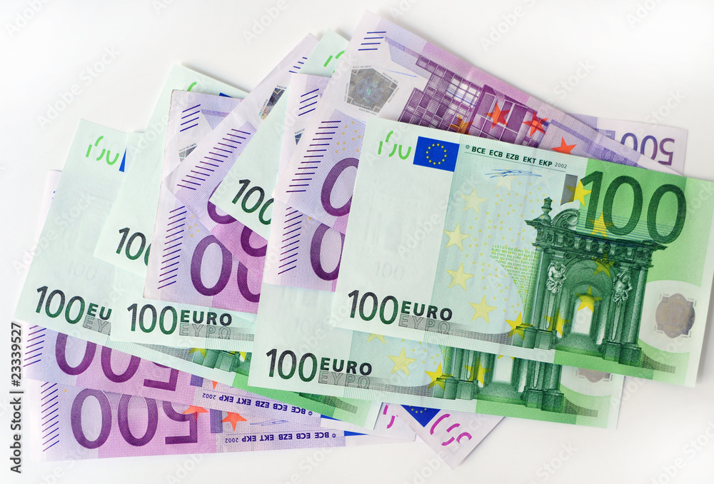 hunderter und fünfhunderter Euroscheine / Gelscheine hunderter und fünfhunderter Euroscheine / Gelscheine