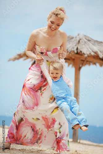 Mother with child © Alena Ozerova
