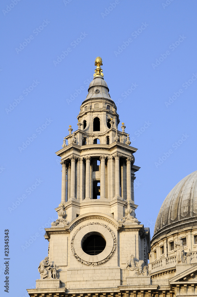 architectural details of Saint Paul's Cathedral