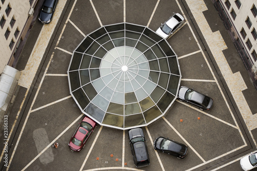 Web-shaped car parking