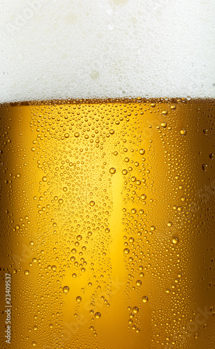 Bierfond mit Tropfen