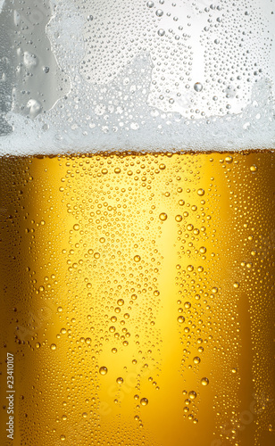 Bierfond mit Tropfen 4