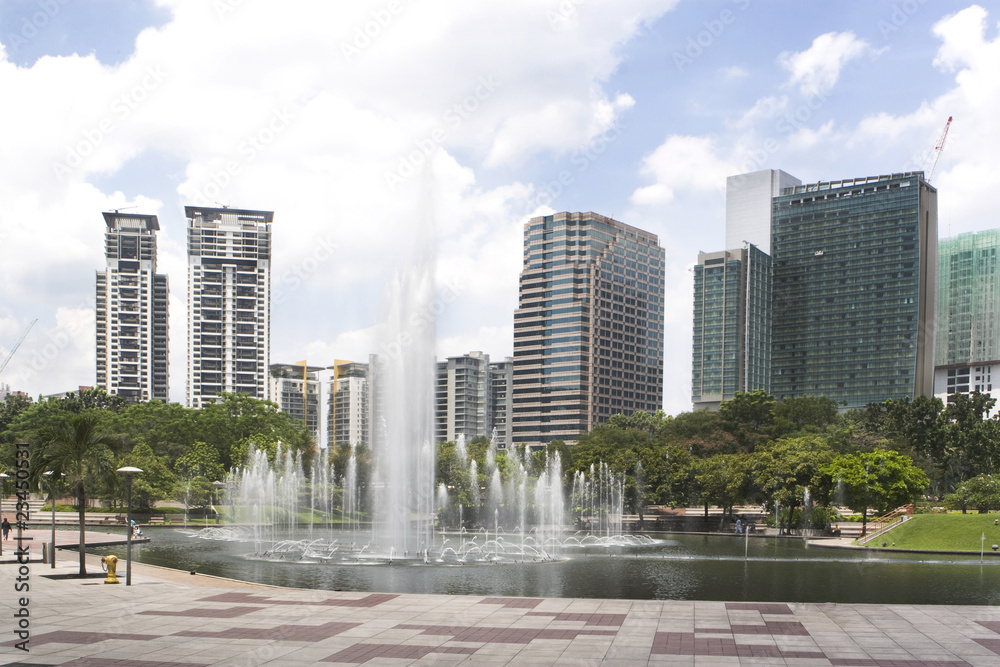 water feature in front of petronas towers