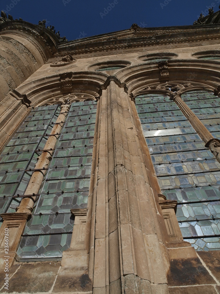 Vidriera del pórtico de la Catedral Nueva de Salamanca