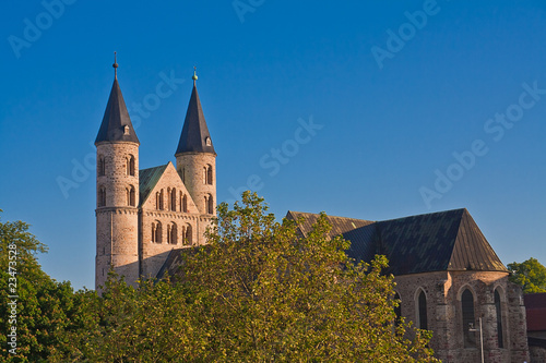 Obraz na płótnie Kloster unser lieben Frauen 2 w salonie