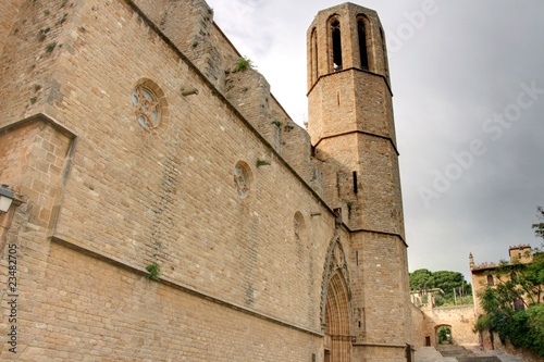 monastère catalan