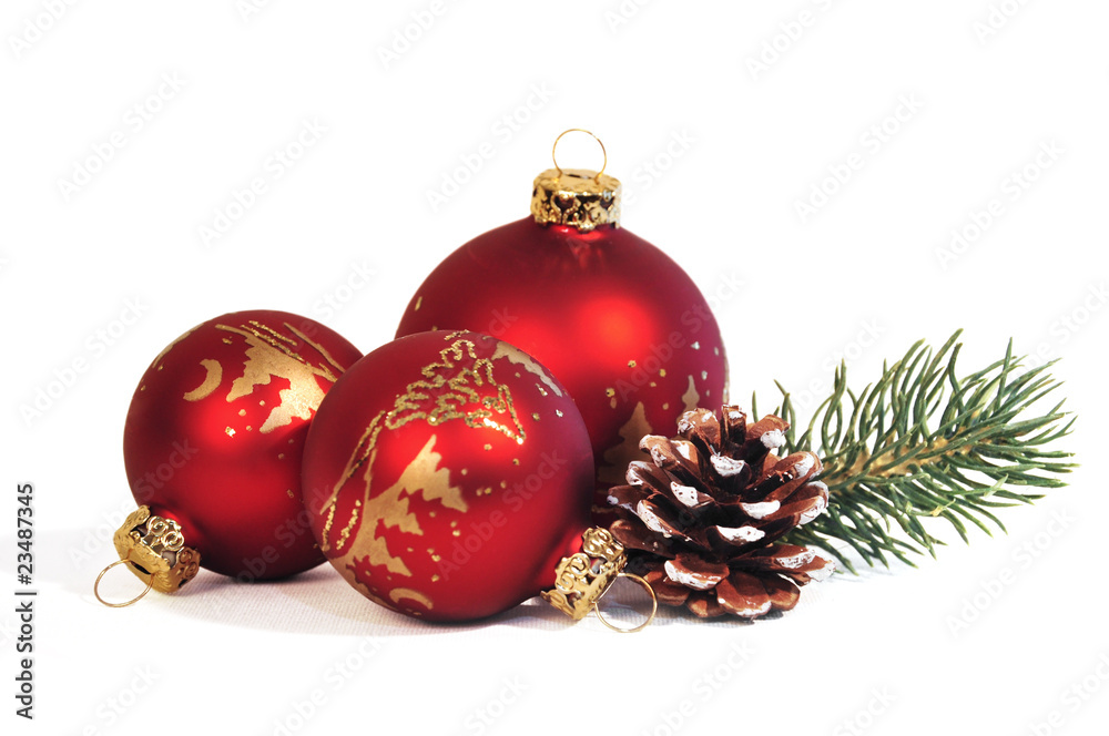 3 Weihnachtskugeln mit Tannenzweig StockFoto Adobe Stock
