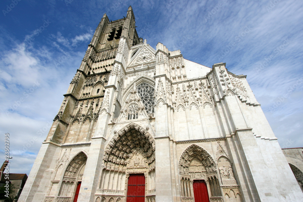Fototapeta premium Burgundy - Auxerre cathedral