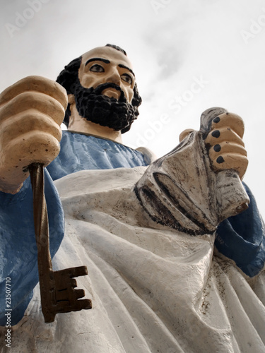 Fotografia estatua san pedro con llaves